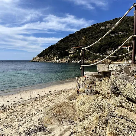 Апартаменты La Gabbiana *